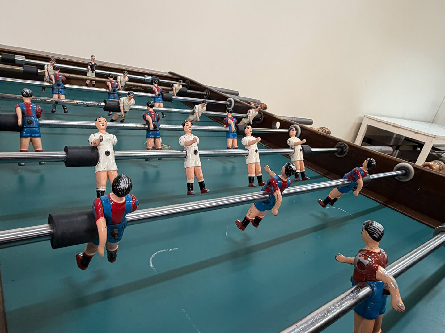 Futbolín de madera